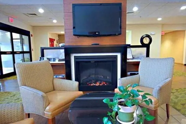 Hampton Inn & Suites Tilton