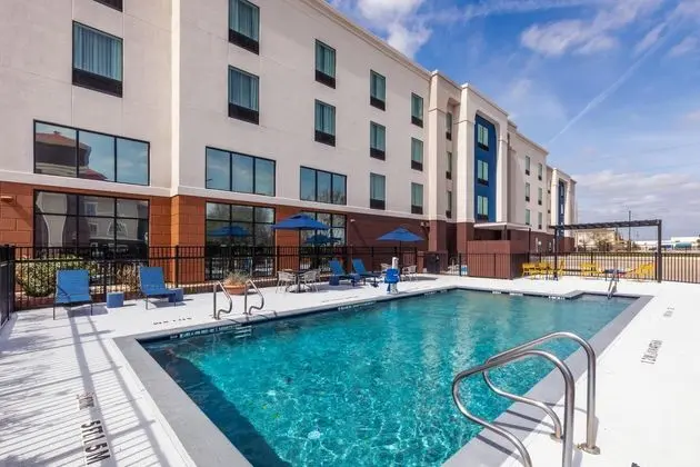 Hampton Inn & Suites Tomball - Havuz