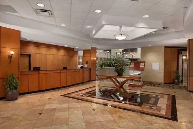 Hampton Inn & Suites Tulare