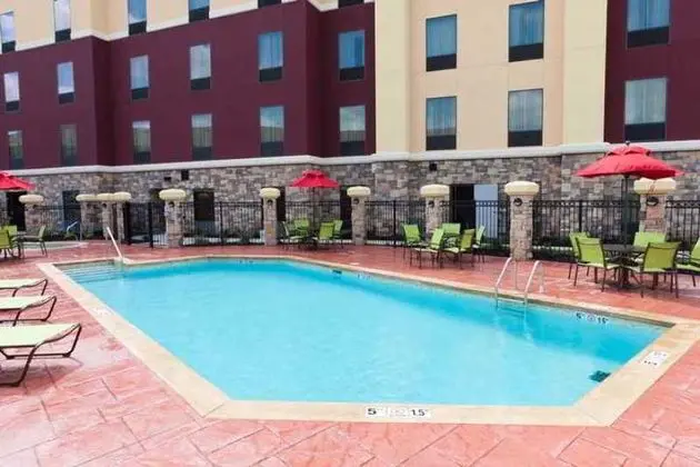 Hampton Inn and Suites Tulsa Central