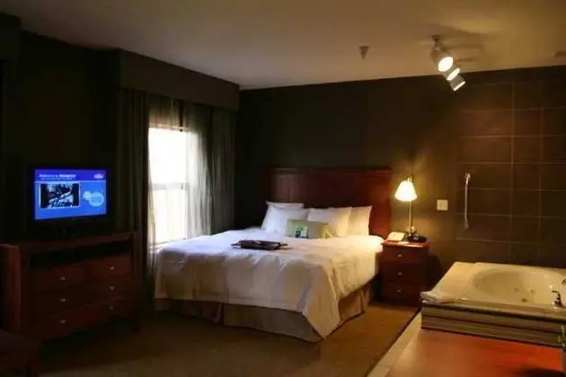 Hampton Inn & Suites Valparaiso, IN