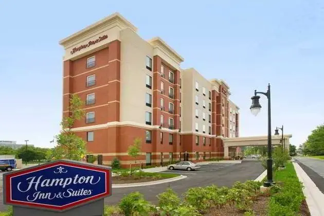 Hampton Inn & Suites Washington DC North