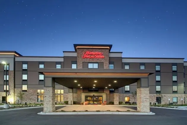 Hampton Inn & Suites West Allis, WI - Dış Mekan