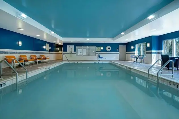 Hampton Inn & Suites Yonkers - Havuz