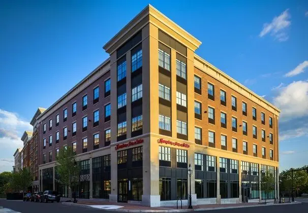 Hampton Inn and SuitesPortsmouth/Downtown - Öne Çıkan Resim