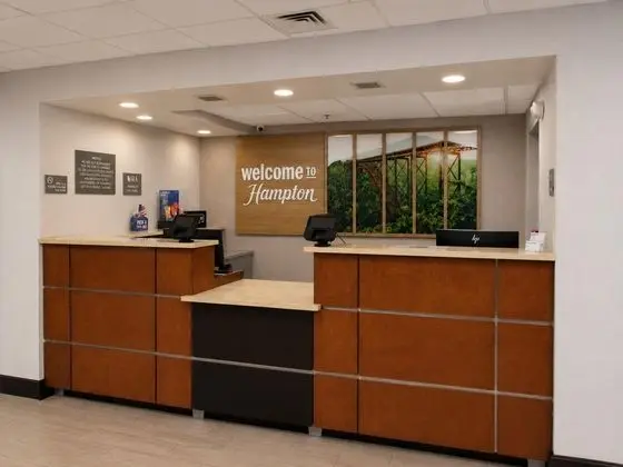 Hampton Inn Summersville - Lobi