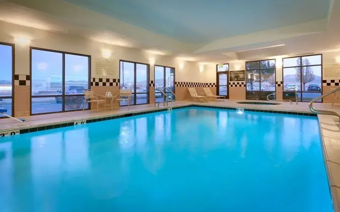 Hampton Inn Tremonton - Havuz