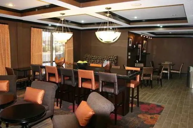 Hampton Inn Tullahoma - Bar