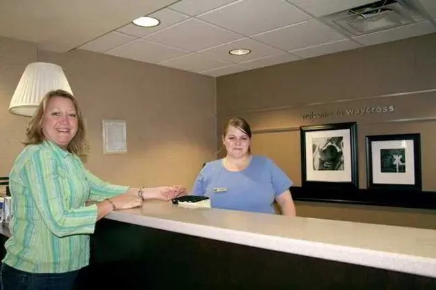 Hampton Inn Waycross - Genel