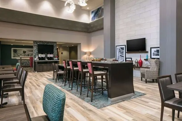 Hampton Inn Wichita, KS - Lobi