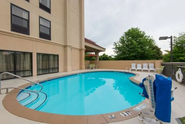 Hampton Inn Wilkesboro - Havuz