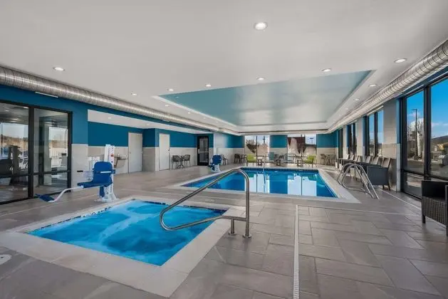 Hampton Inn Williams - Havuz