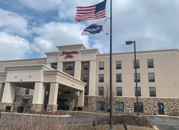Hampton Inn Yorkville - Dış Mekan