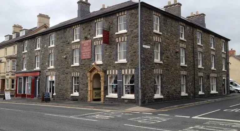 Hampton Hotel
