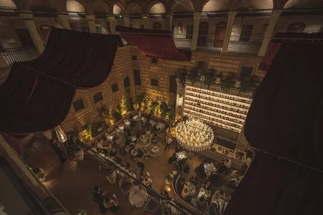 Han 1772 Hotel