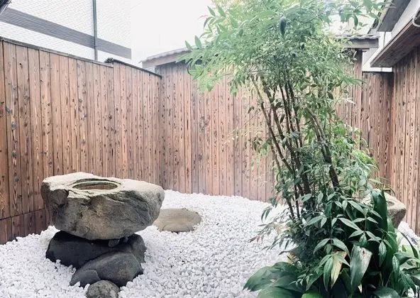 Hanazonominami Apartment 202