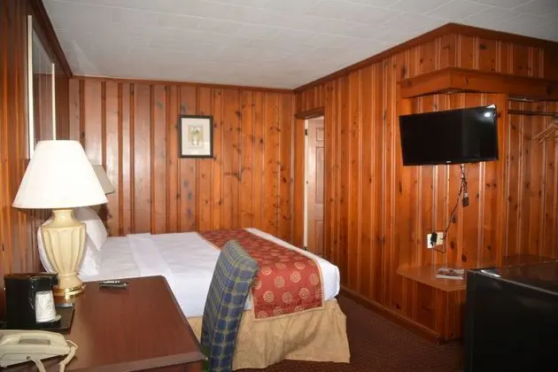 HANCOCK MOTEL