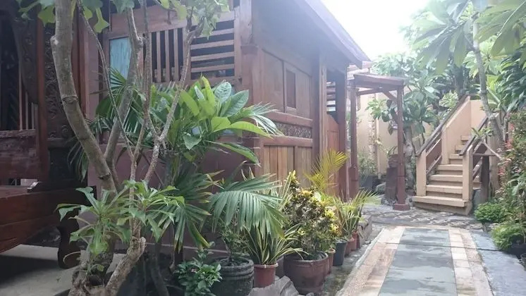 Handika Hotel Mataram - Dış Mekanlar