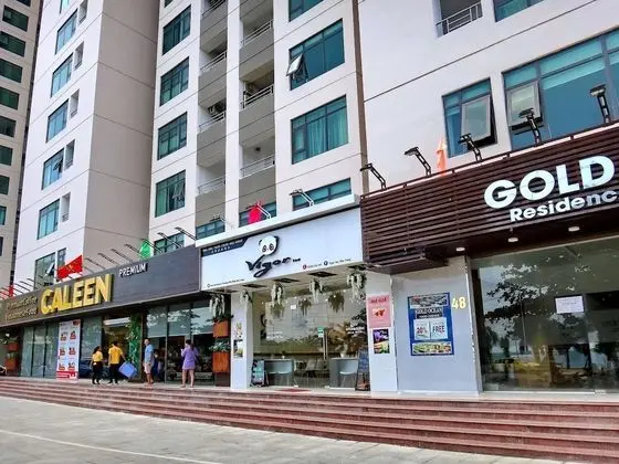 Handy Beachfront Apartment