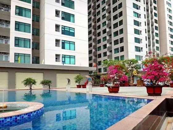 Handy Beachfront Apartment - Havuz
