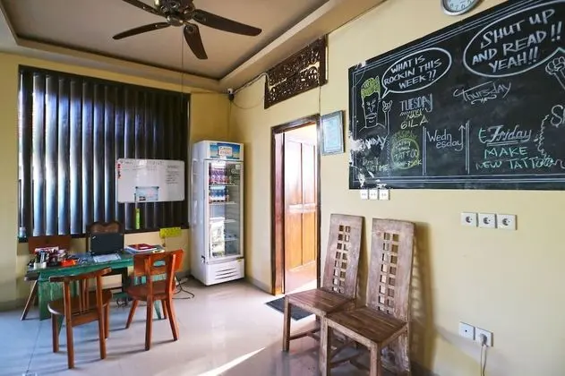 Hang Five Canggu Hostel - Lobi