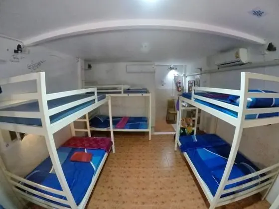Hangover Hostel - Oda