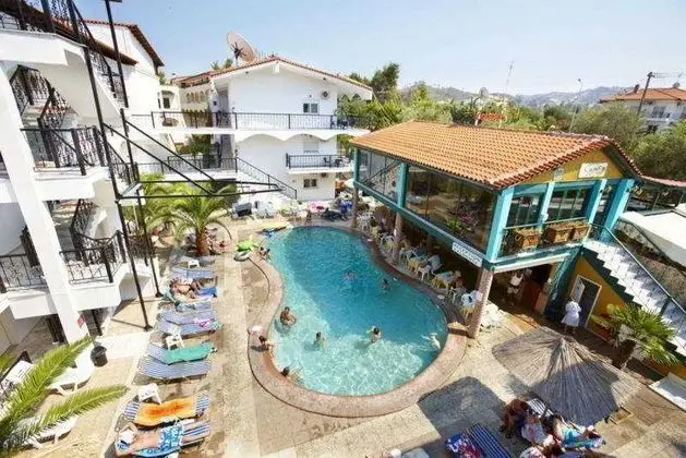 Hanioti Grand Victoria