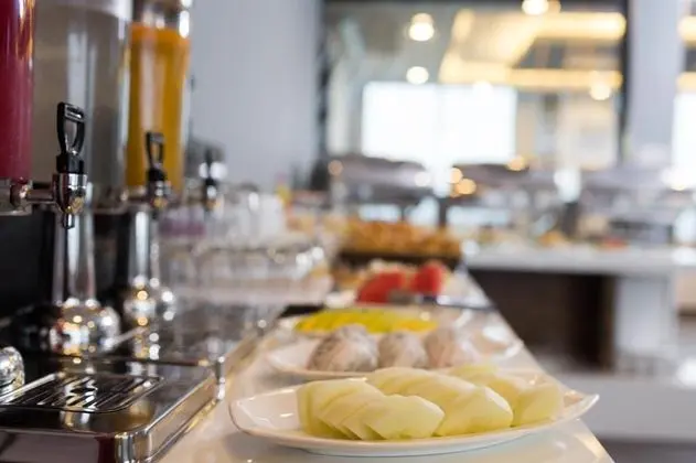Hanoi Bonsella Hotel - Yeme / İçme