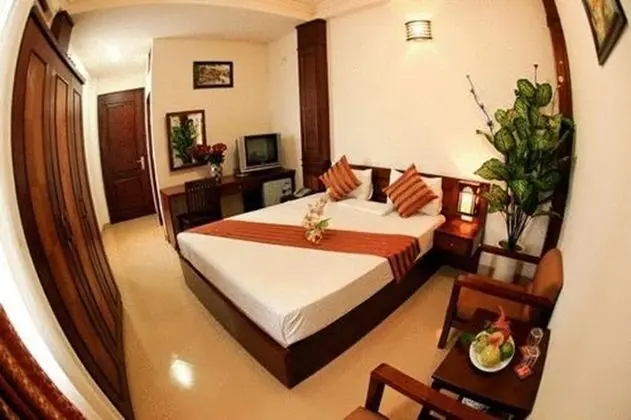 Hanoi Street Hotel