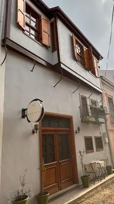 Hanole Guest House - Genel
