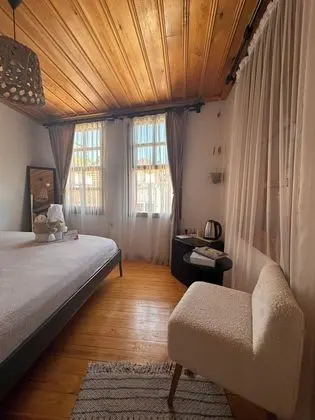 Hanole Guest House - Genel