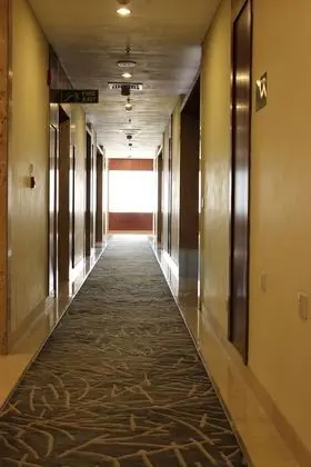 The Hans Hotel New Delhi - İç Mekan