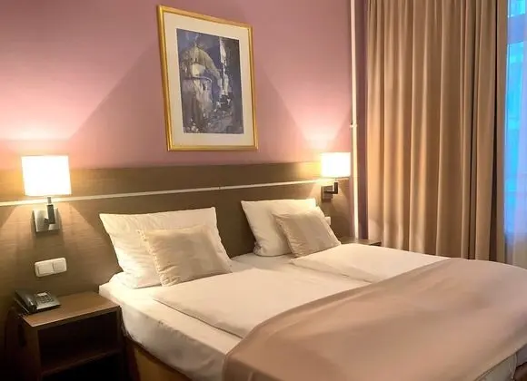 Hotel Hansehof - 1