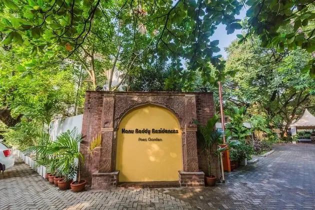 Hanu Reddy Residences Poes Garden - Dış Mekan