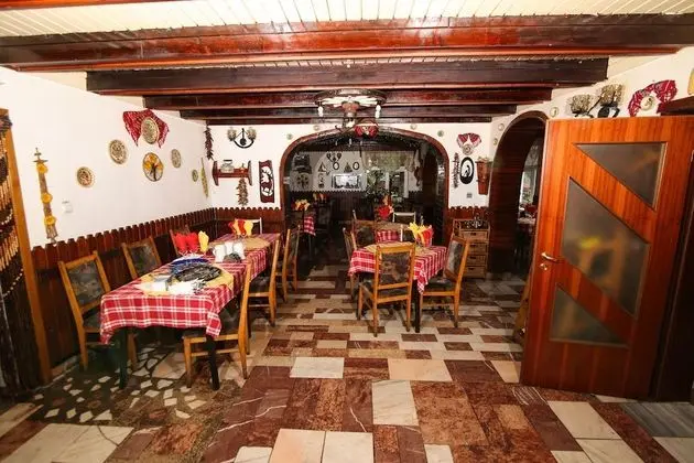 Hanul Cotul Donului - Yerinde Yemek