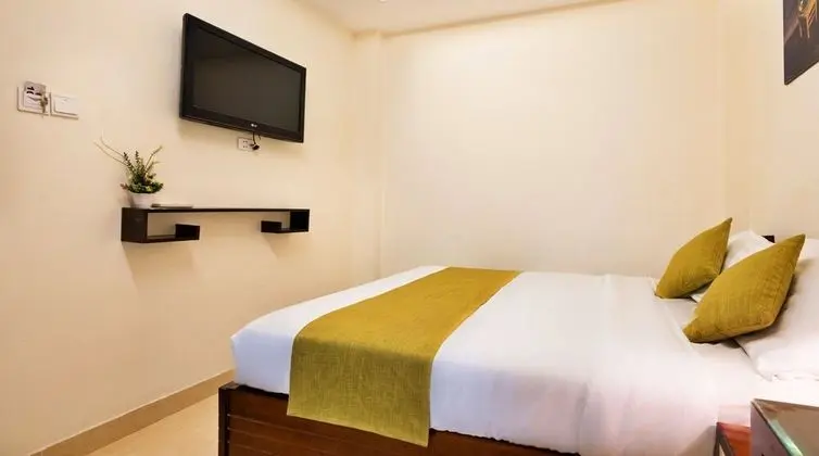 HANZ Front Green Park Hotel - Oda