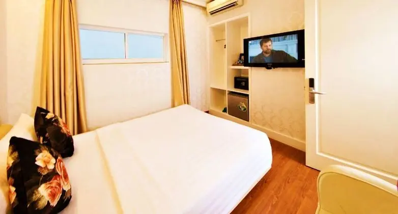 HANZ Gold Hotel - Oda
