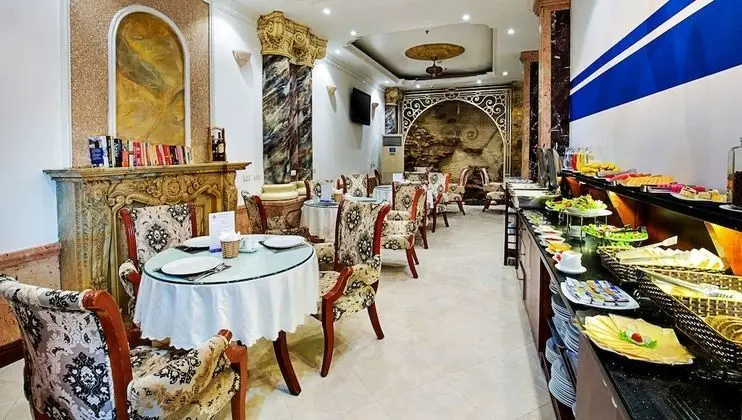 HANZ Hanoi De Maison Grand Hotel - Yerinde Yemek