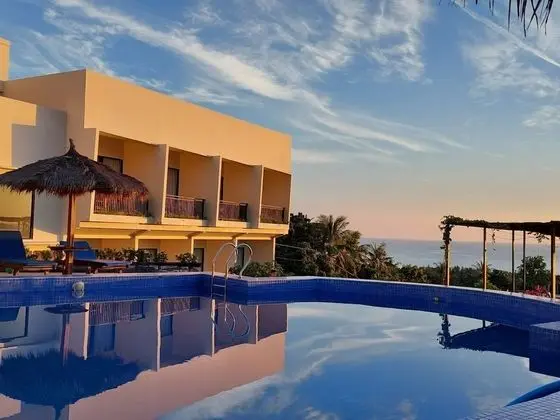 The Happinezz Hills Hotel Karimunjawa - Dış Mekan