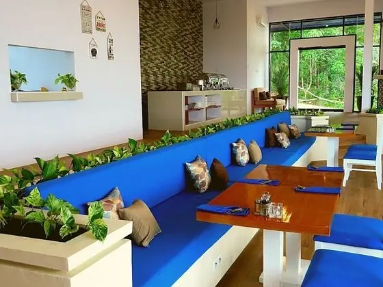 The Happinezz Hills Hotel Karimunjawa - Yerinde Yemek