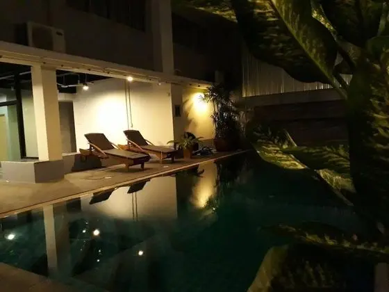 Happy Bou Jomtien Guesthouse - Havuz