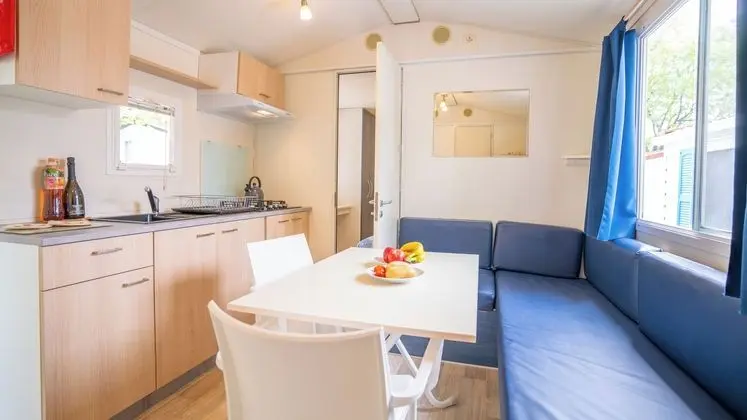 Happy Camp Mobile Homes in Castello Camping and Summer Resort - Mutfak
