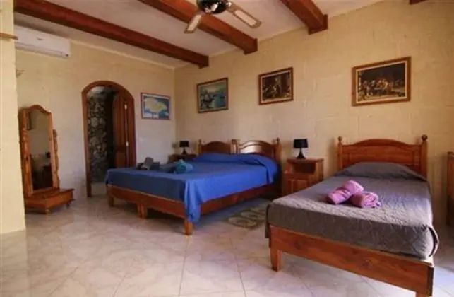 Happy & Healthy Farmhouse Gozo - Oda