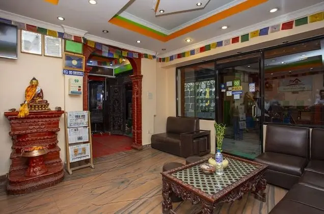 Hotel Happy Home - Lobi