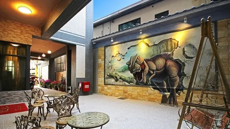 Happy Inn