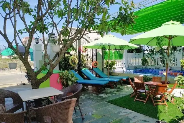 Happy Monkey Hostel