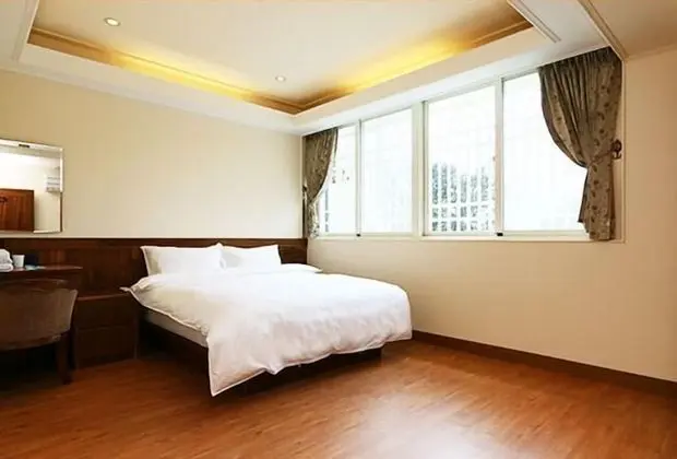 Happy Owner Homestay