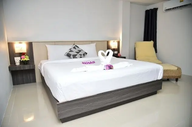 Happy Room Hotel
