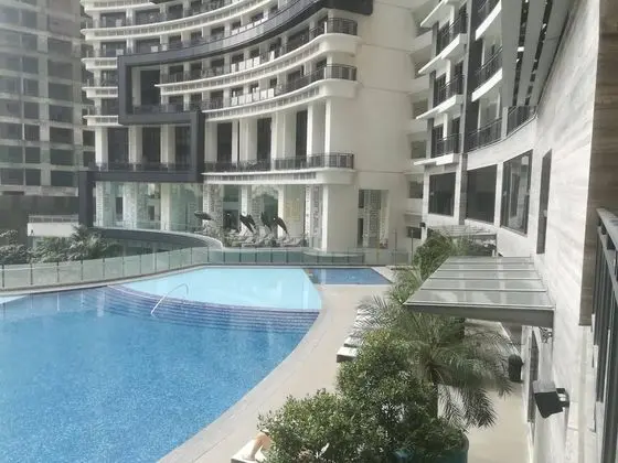 Happy Suites at Knightsbridge Res Makati