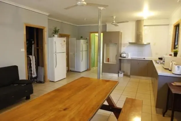 Happytourcairns Sharehouse - Mutfak